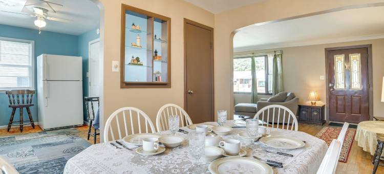 步行到海滩：阿尔皮纳的湖景之家！(Walk to Beach: Lake-view Home in Alpena!)图片