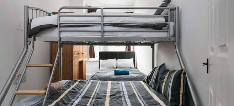 6卧的奇尔顿联排别墅(6 Bedroom Chorlton Townhouse)图片