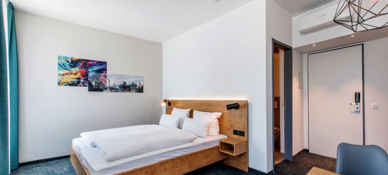 嘉酒店 - 湖滨公园(JaHotel)图片