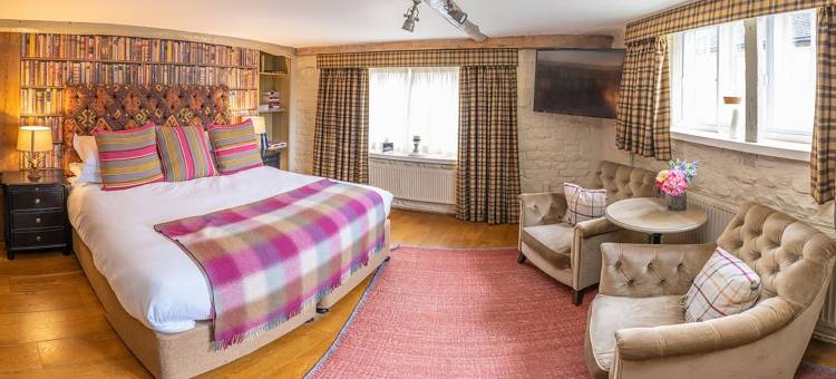 南哈丁白鹿旅馆(The White Hart, South Harting)图片