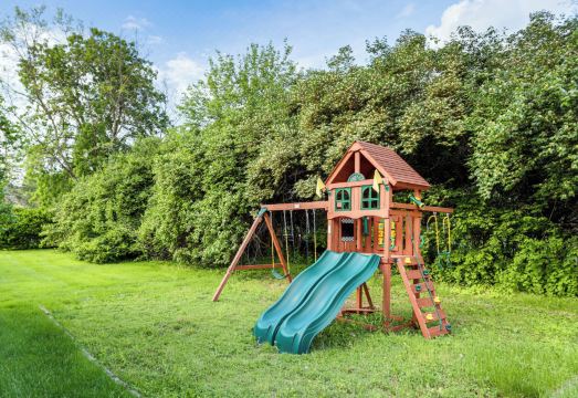 'The Windmill House' w/ Pond: 9 Mi to Dayton! Hotel Overview