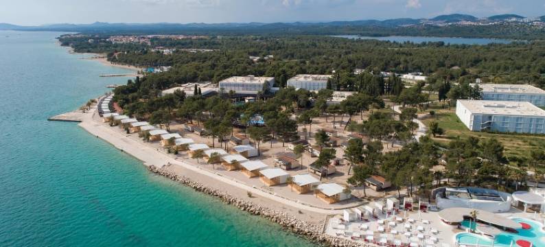 阿玛德里亚公园豪华海滩移动房屋(Amadria Park Deluxe Mobile Home)图片