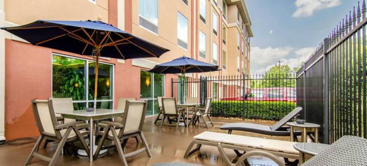 本顿维尔-罗杰斯舒适套房酒店(Comfort Suites Bentonville - Rogers)图片