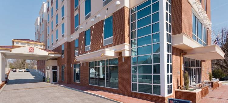 福尔斯彻奇希尔顿花园酒店(Hilton Garden Inn Falls Church)图片