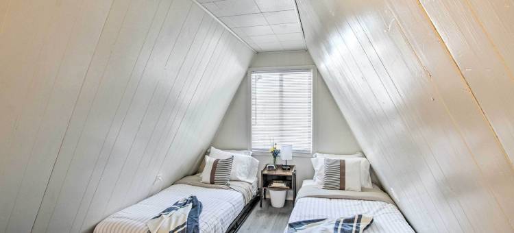 迷人的埃文斯顿A型房：狗狗友好！(Charming Evanston A-Frame Dog Friendly!)图片