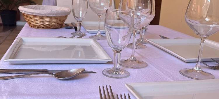 迷人的普拉度假屋，带私人入口和美丽露台(Charming Pula Holiday Home with Private Entrance and Beautiful Terrace)图片