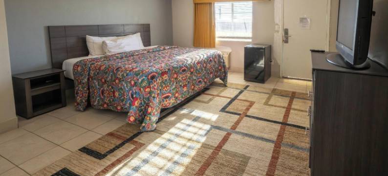 OYO 7号汽车旅馆，靠近菲尼克斯机场(Motel 7 By OYO Near Phoenix Airport)图片