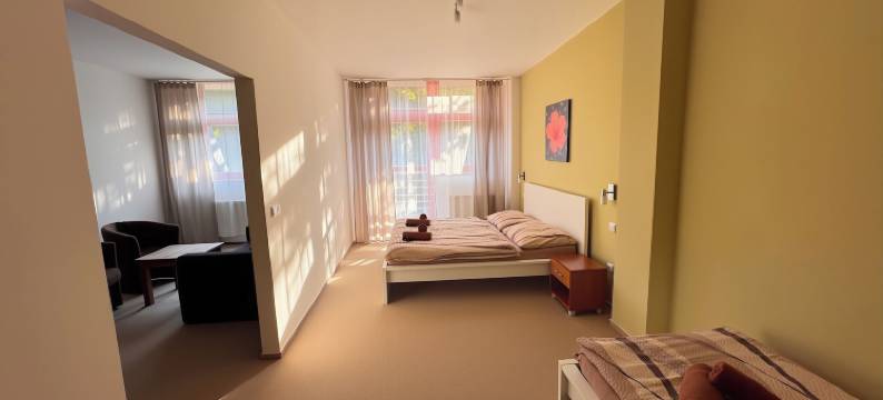 贝拉里亚度假村酒店(Hotel Belaria Resort - wellness, swimming pool)图片