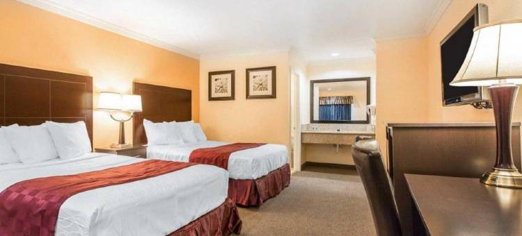 科尔顿河畔罗德威套房酒店(Rodeway Inn & Suites Colton-Riverside)图片