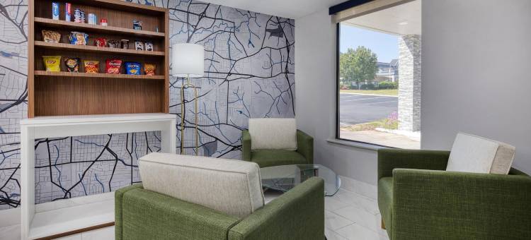 格林斯伯勒-体育场呗盟套房酒店(Baymont by Wyndham Greensboro/Coliseum)图片