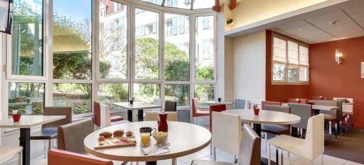 宜必思巴黎吕埃尔马尔迈松酒店(ibis Rueil-Malmaison Centre)图片