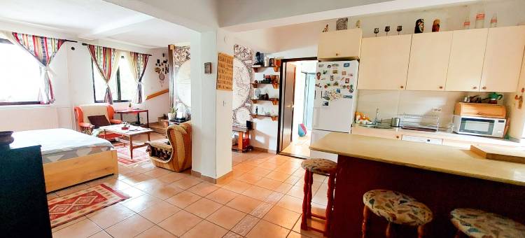 多尔纳玛特卡的完美公寓(Apt - Sleeps 2 - Balcony - Pets Ok)图片