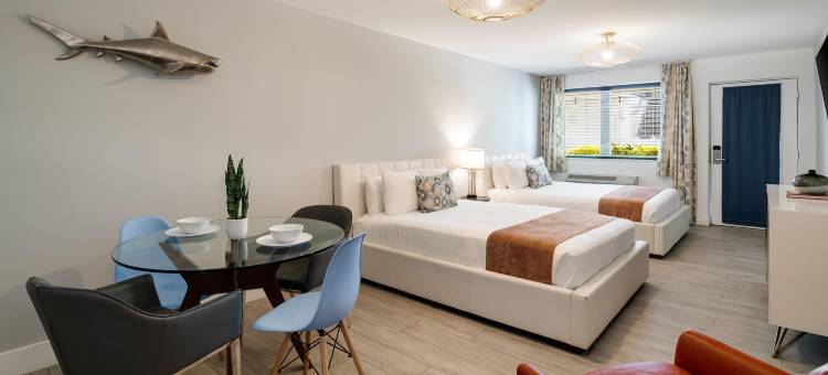 水边酒店(Waterside Hotel and Suites)图片