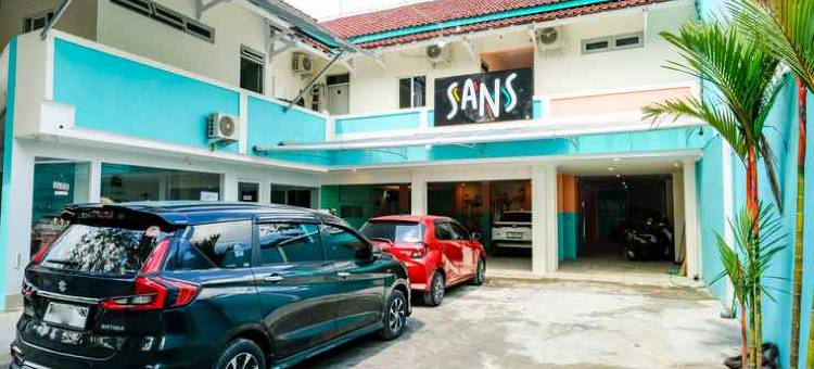 桑斯酒店特里普莱茨日惹博览中心(Sans Hotel Triplets Jogja Expo Center)图片