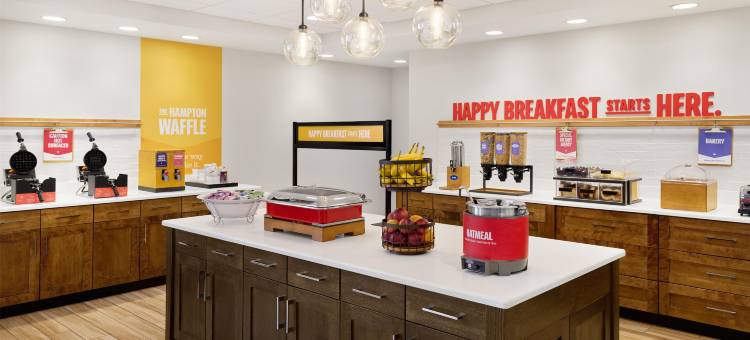 雪城华美达酒店(Hampton Inn & Suites Syracuse-North (Airport Area))图片