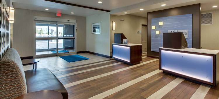 Holiday Inn Express 奇克托瓦加(Holiday Inn Express CHEEKTOWAGA NORTH EAST by IHG)图片