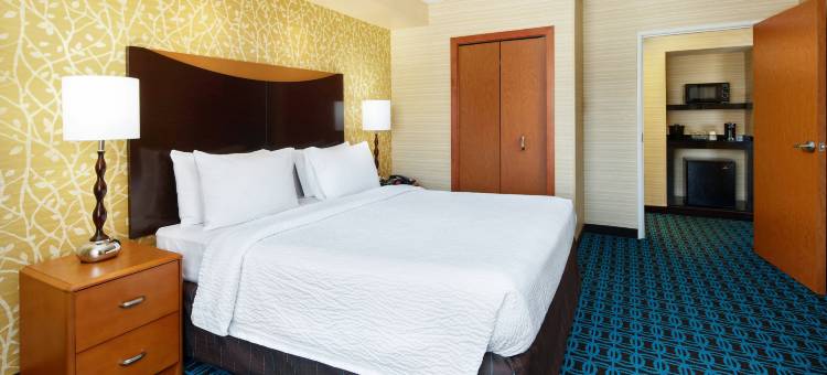 普莱恩维尔万枫酒店及套房(Fairfield Inn & Suites Plainville)图片