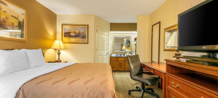 约翰逊城 I-26 17 号出口凯艺酒店(Quality Inn Johnson City I-26 Exit 17)图片