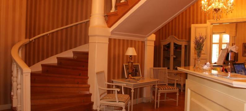 科特卡霍维庄园酒店(Kartanohotelli Karhulan Hovi)图片