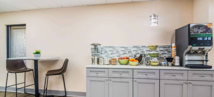 品质酒店及套房湖城(Quality Inn & Suites)图片