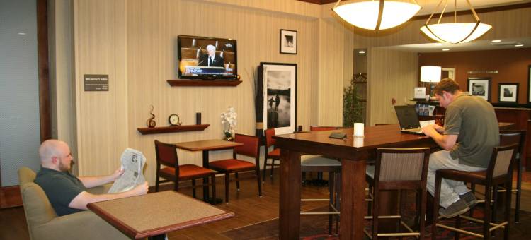 希尔顿欢朋酒店-托马(Hampton Inn Tomah)图片