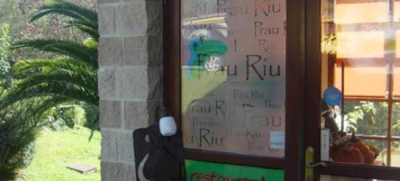 普劳刘餐厅酒店(Prau Riu Hotel Hyundai-Asturdai)图片