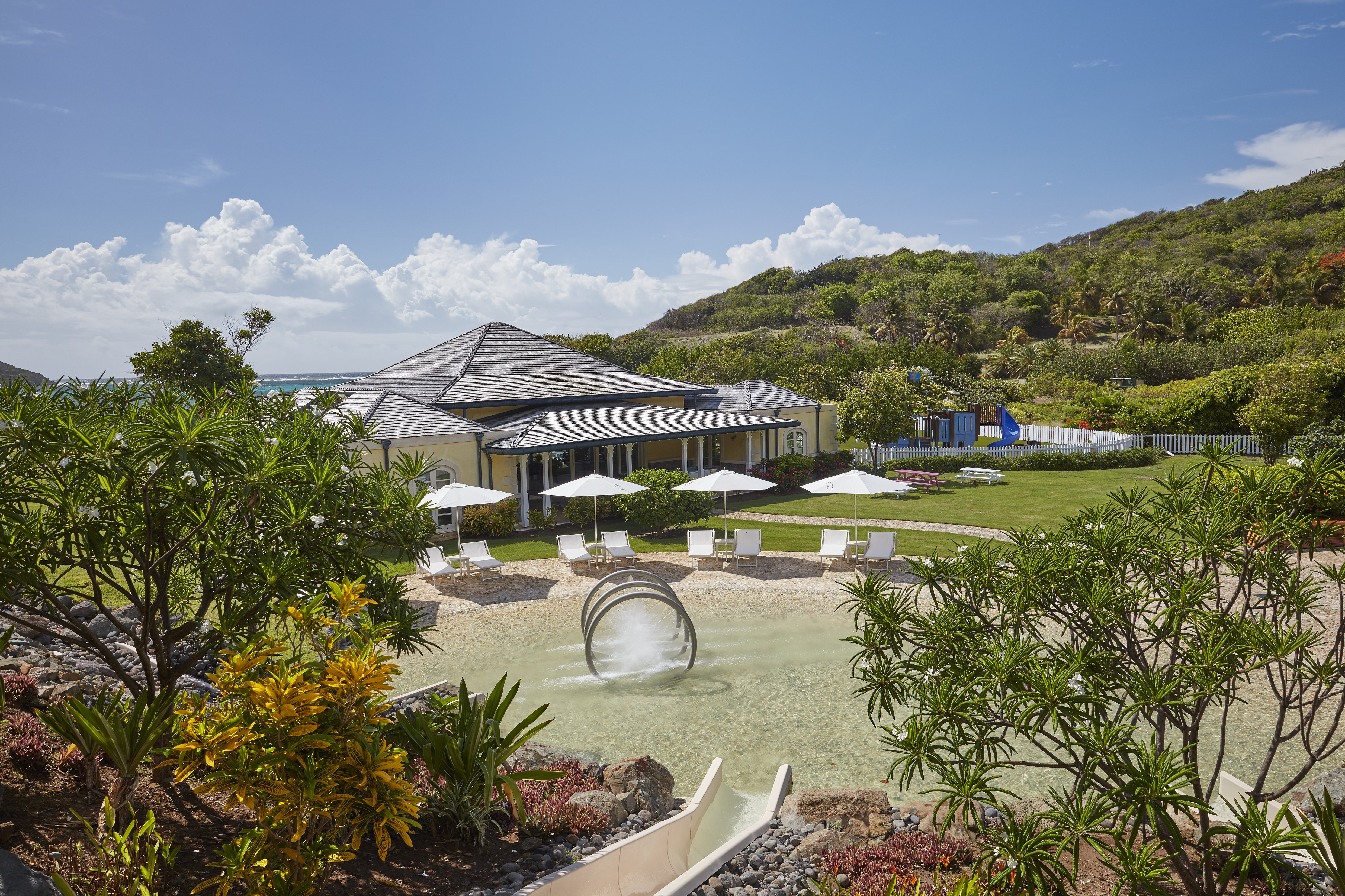 Mandarin Oriental, CanouanOver view