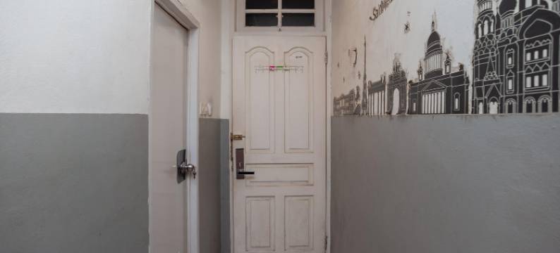 红多兹Plus酒店-科马约兰(RedDoorz Plus @ Kemayoran)图片