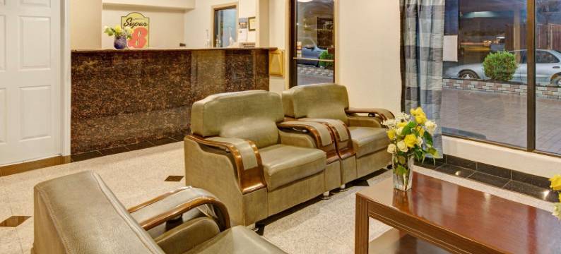 温德姆速8酒店蒙贝尔维尤/贝敦东(Super 8 by Wyndham Mont Belvieu/Baytown East)图片