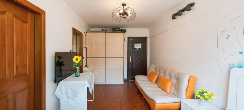 品味人生小居特色民宿(绍兴路分店)图片