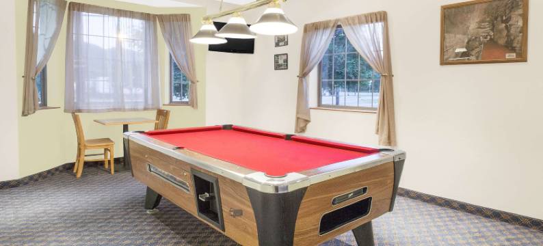 科布斯基尔温德姆速8酒店(Super 8 by Wyndham Cobleskill NY)图片