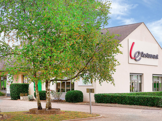 康铂尼布尔日诺德圣杜查德酒店