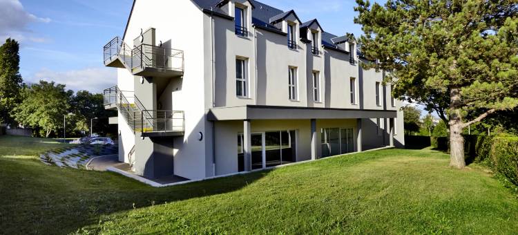 拉瓦勒基里亚德酒店(Kyriad Laval)图片