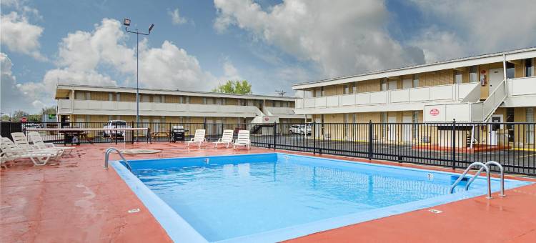 吉列阿拉莫套房酒店(Alamo Inn & Suites)图片