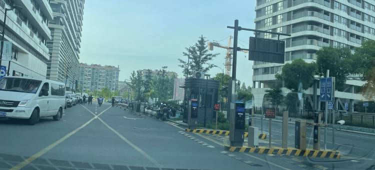 千玺美宿叶子公寓(双流路分店)图片