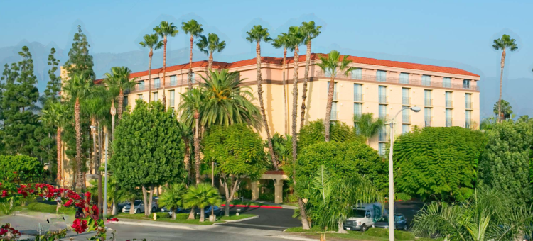 阿卡迪亚帕萨迪纳区希尔顿安泊套房酒店(Embassy Suites by Hilton Arcadia-Pasadena Area)图片