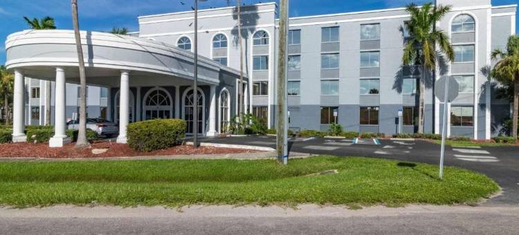 迈尔斯堡贝斯特韦斯特套房酒店(Best Western Fort Myers Inn  Suites)图片