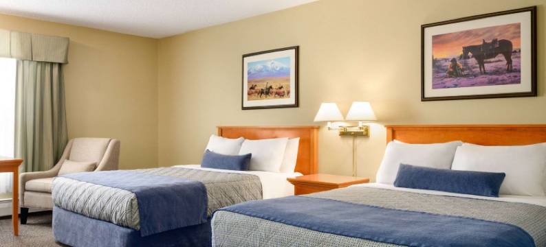 埃德森Travelodge by Wyndham酒店 2409079艾伯塔省有限公司(Travelodge by Wyndham Edson 2409079 Alberta Ltd.)图片