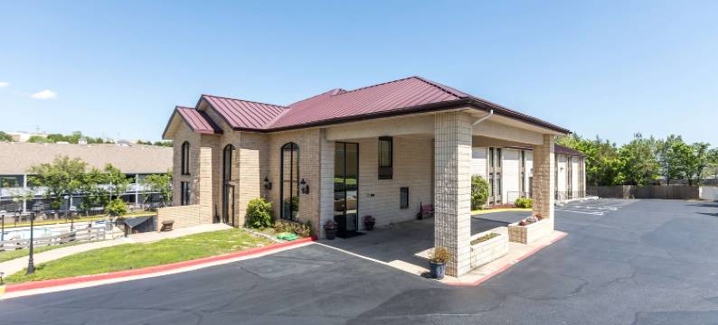 布兰森-安迪威廉姆斯剧院速8酒店(Super 8 by Wyndham Branson/Andy Williams Theatre)图片