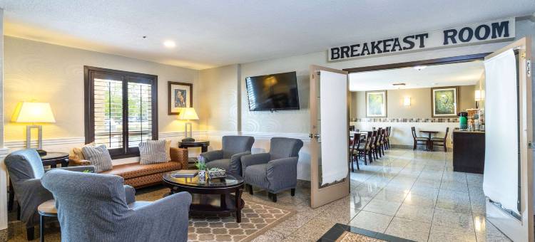 凯艺套房酒店(Quality Inn & Suites Yorkton)图片