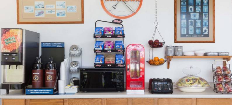 维洛海滩-市中心豪生酒店(Howard Johnson by Wyndham Vero Beach / Downtown)图片