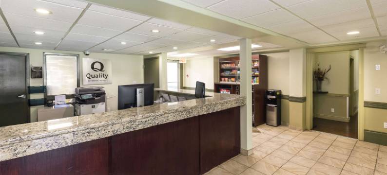 怀特考特戴斯套房酒店(Quality Inn & Suites)图片