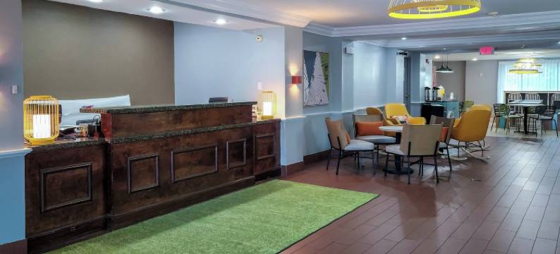 蒙哥马利希尔顿 Spark 酒店(Spark by Hilton Montgomery EastChase)图片