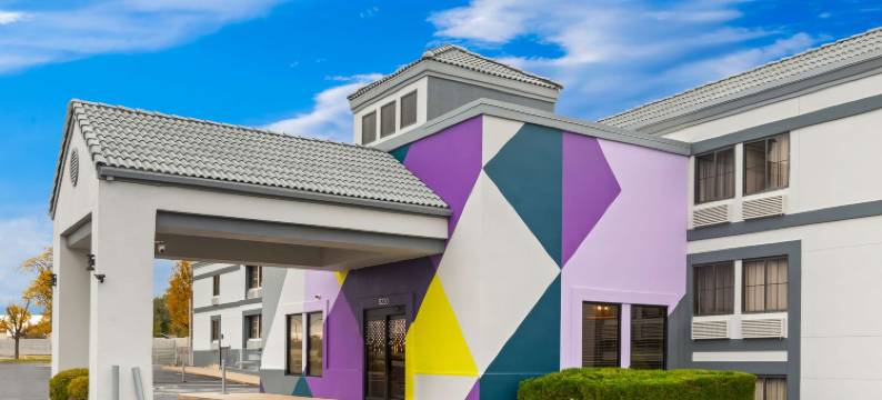 威奇托东希尔顿spark酒店(Spark by Hilton Wichita East)图片