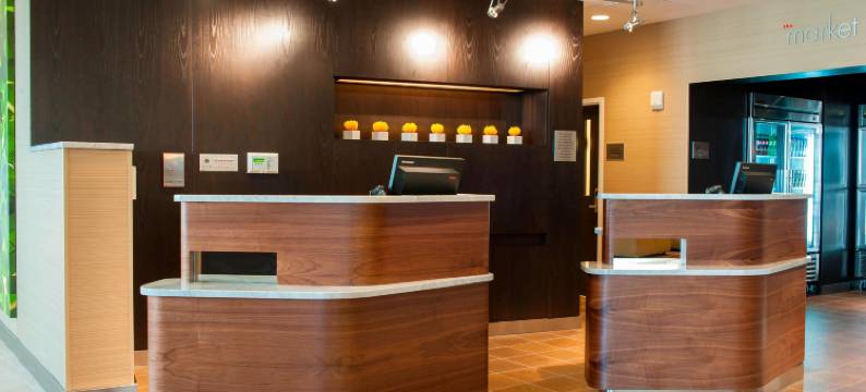 皮奥里亚市中心万怡酒店(Courtyard Peoria Downtown)图片