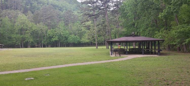 布兰查德洞穴小屋 & 风景14号公路31英亩(Blanchard Caverns Cabin & 31 Acres on Scenic Hwy 14)图片