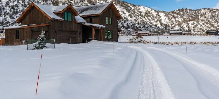 Relax, Rejuvenate in New Modern Mountain Home in Eagle- Special Fall Rates!图片