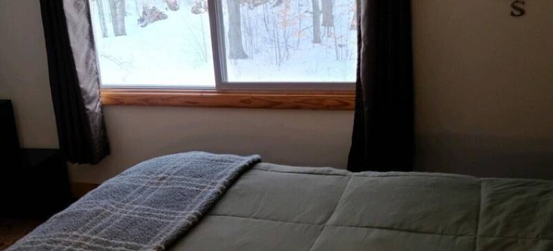 Bonfire Holler Cabin图片