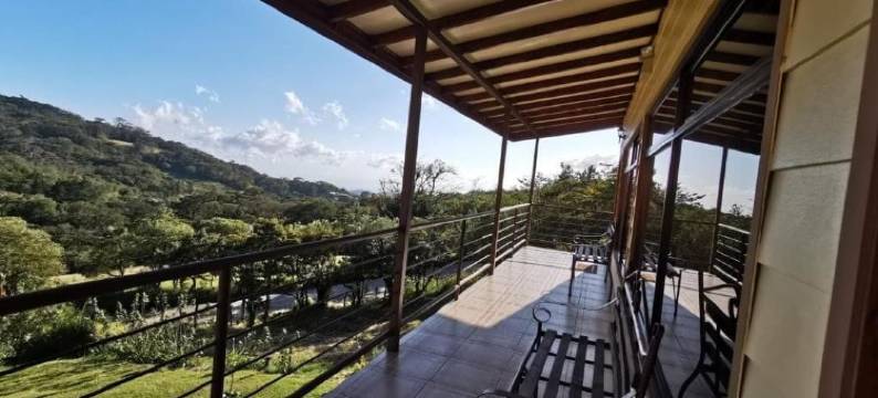 蒙特卢娜山景公寓(Monteluna Studios Monteverde)图片
