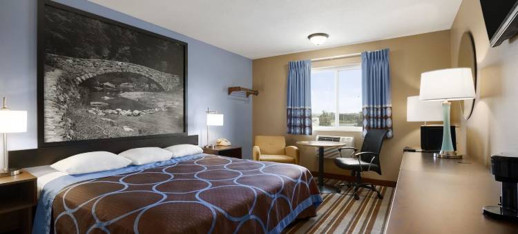 奥马哈康瑟尔布拉夫斯速8酒店(Super 8 by Wyndham Council Bluffs IA Omaha NE Area)图片